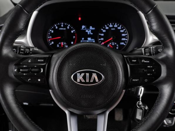 Kia Rio IV Рестайлинг с пробегом 2021 года, цена 1 599 000 рублей, 82863 км, седан, Автокод Объявления