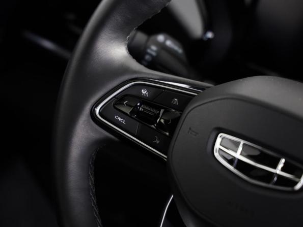 Geely Monjaro I с пробегом 2024 года, цена 3 580 000 рублей, 33156 км, внедорожник, Автокод Объявления