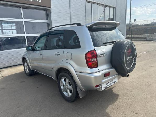 Toyota RAV4 II (XA20) Рестайлинг с пробегом 2004 года, цена 660 000 рублей, 242511 км, внедорожник, Автокод Объявления