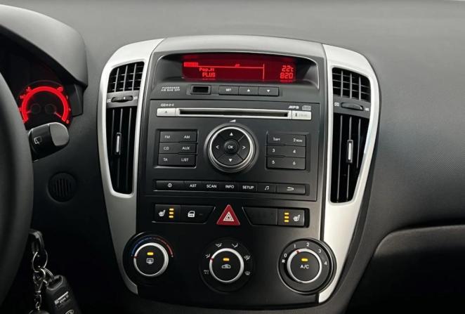Kia Ceed I Рестайлинг с пробегом 2010 года, цена 890 000 рублей, 182964 км, универсал, Автокод Объявления