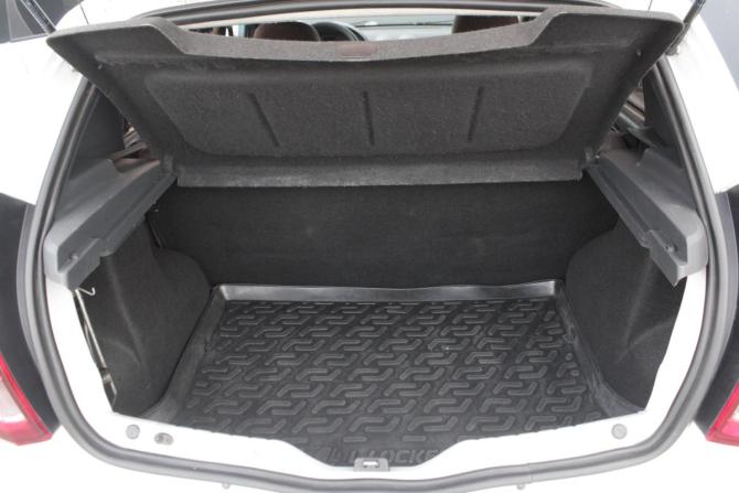 Renault Sandero I с пробегом 2013 года, цена 556 000 рублей, 99431 км, хэтчбек, Автокод Объявления