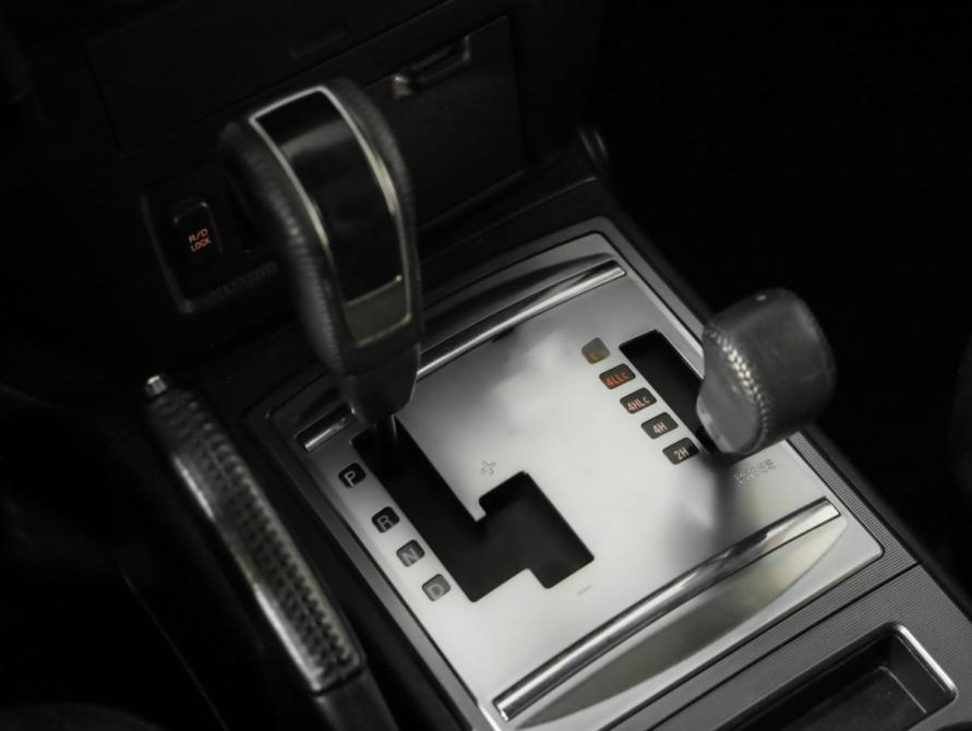 Mitsubishi Pajero IV Рестайлинг 1 Санкт-Петербург  - изображение 17