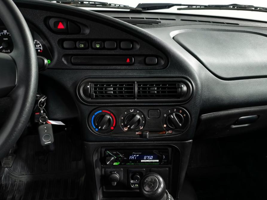 Chevrolet Niva I Рестайлинг Санкт-Петербург  - изображение 16