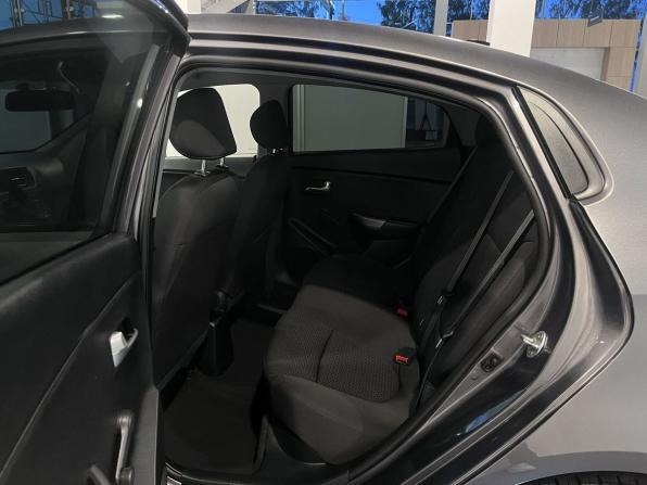 Kia Rio III Рестайлинг с пробегом 2017 года, цена 1 000 000 рублей, 194875 км, седан, Автокод Объявления