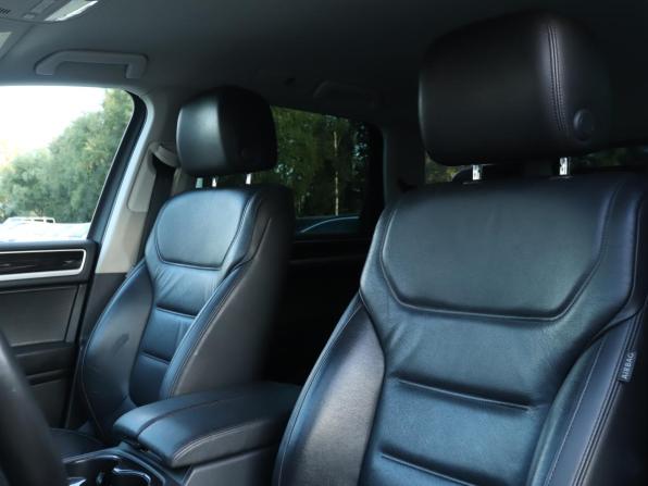 Volkswagen Touareg II Рестайлинг с пробегом 2016 года, цена 2 670 000 рублей, 220083 км, внедорожник, Автокод Объявления
