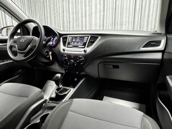 Hyundai Solaris II с пробегом 2019 года, цена 1 370 000 рублей, 84017 км, седан, Автокод Объявления