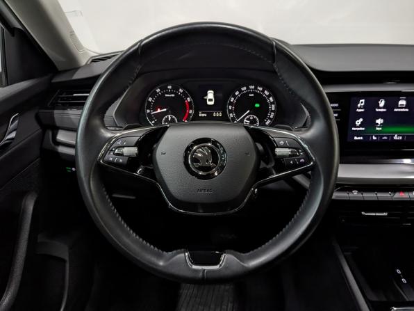 Skoda Octavia IV (A8) с пробегом 2021 года, цена 2 315 000 рублей, 81965 км, лифтбек, Автокод Объявления