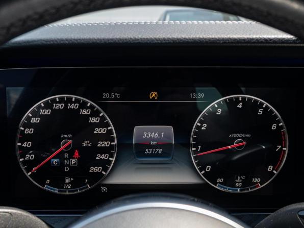 Mercedes-Benz E-Класс V (W213 S213 C238) с пробегом 2019 года, цена 3 820 000 рублей, 53178 км, седан, Автокод Объявления