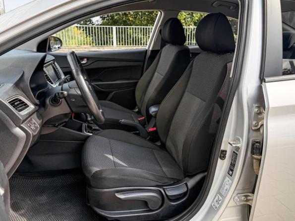 Hyundai Solaris II с пробегом 2019 года, цена 1 414 000 рублей, 113432 км, седан, Автокод Объявления