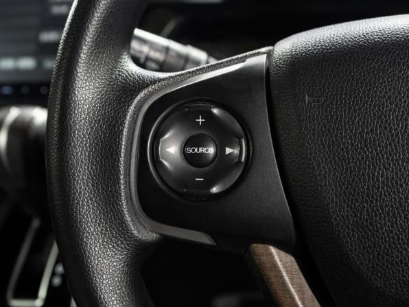 Honda Stepwgn V с пробегом 2015 года, цена 1 689 500 рублей, 165220 км, минивэн, Автокод Объявления