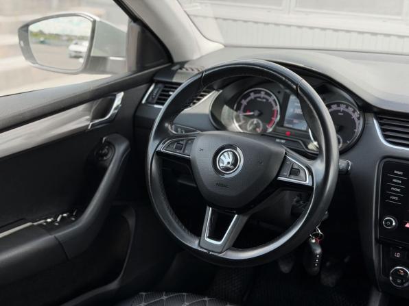 Skoda Octavia III (A7) Рестайлинг с пробегом 2018 года, цена 1 580 000 рублей, 136212 км, лифтбек, Автокод Объявления