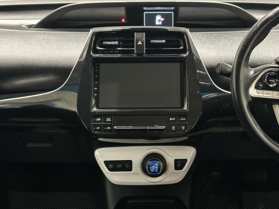 Toyota Prius IV (XW50) Екатеринбург  - изображение 17