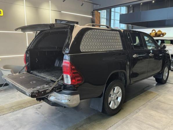 Toyota Hilux VIII с пробегом 2017 года, цена 2 549 000 рублей, 331778 км, offers.body_type.unknown, Автокод Объявления