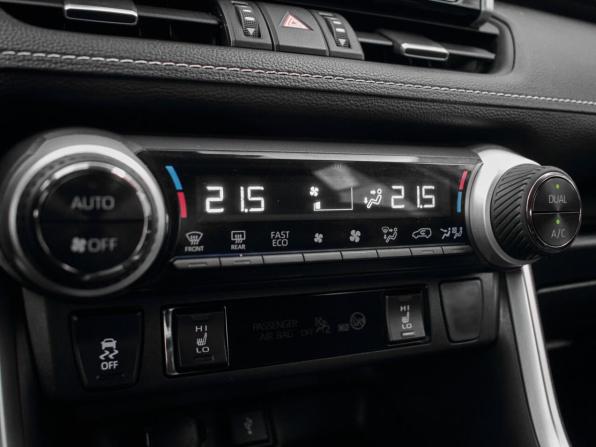 Toyota RAV4 V (XA50) с пробегом 2021 года, цена 3 550 000 рублей, 69692 км, внедорожник, Автокод Объявления