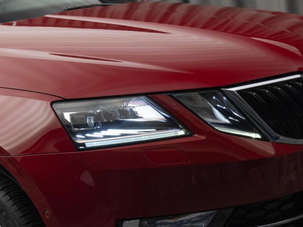 Skoda Octavia III (A7) Рестайлинг с пробегом 2018 года, цена 2 190 000 рублей, 86000 км, лифтбек, Автокод Объявления