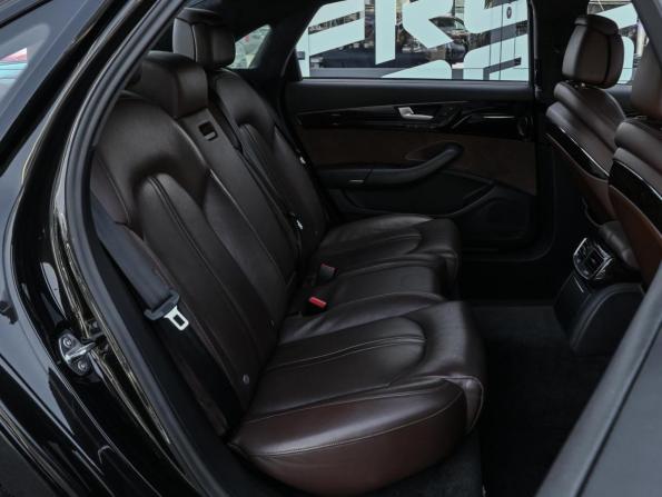 Audi A8 III (D4) Рестайлинг с пробегом 2015 года, цена 2 799 000 рублей, 156539 км, седан, Автокод Объявления