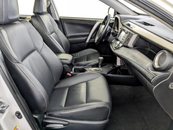 Toyota RAV4 IV (XA40) с пробегом 2015 года, цена 1 825 000 рублей, 236892 км, внедорожник, Автокод Объявления