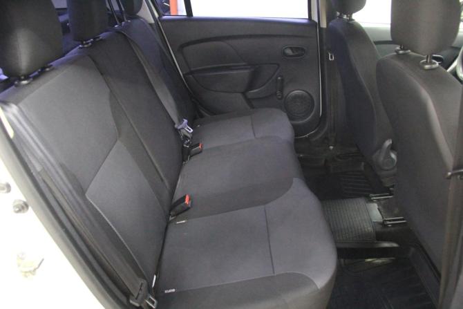 Renault Logan II с пробегом 2014 года, цена 676 300 рублей, 138000 км, седан, Автокод Объявления