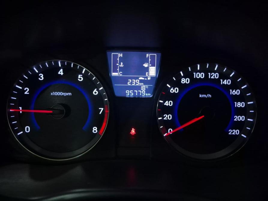 Hyundai Solaris I Рестайлинг Альметьевск  - изображение 16