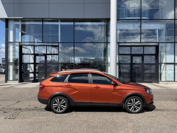 Lada (ВАЗ) Vesta I с пробегом 2021 года, цена 1 335 000 рублей, 53000 км, универсал, Автокод Объявления