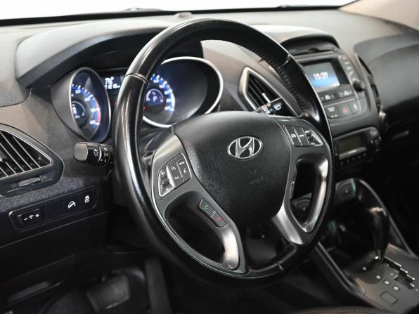 Hyundai ix35 I Рестайлинг с пробегом 2014 года, цена 1 700 000 рублей, 121216 км, внедорожник, Автокод Объявления