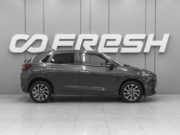 Suzuki Baleno III с пробегом 2022 года, цена 1 750 000 рублей, 45349 км, хэтчбек, Автокод Объявления