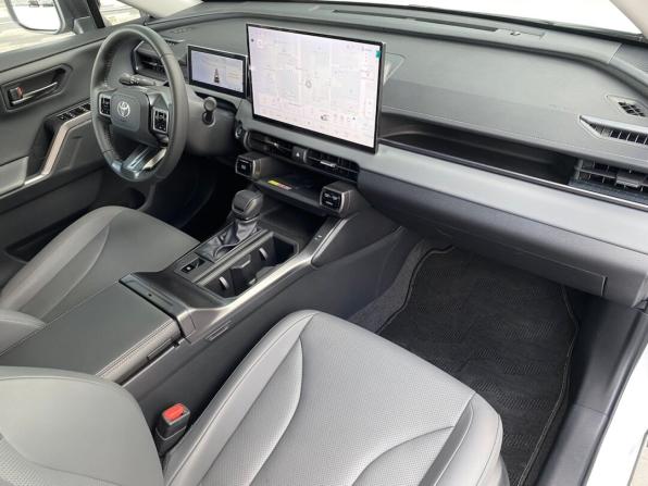 Toyota RAV4 VI (XA60) с пробегом 2026 года, цена 4 250 000 рублей, 4669 км, внедорожник, Автокод Объявления