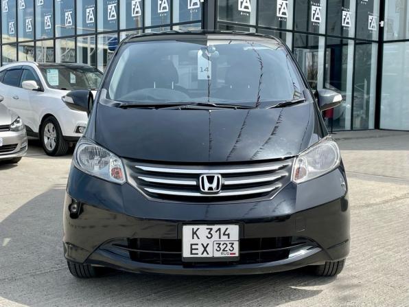 Honda Freed I Рестайлинг с пробегом 2012 года, цена 990 000 рублей, 127000 км, компактвэн, Автокод Объявления