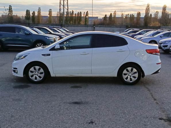 Kia Rio III Рестайлинг с пробегом 2017 года, цена 820 000 рублей, 210100 км, седан, Автокод Объявления