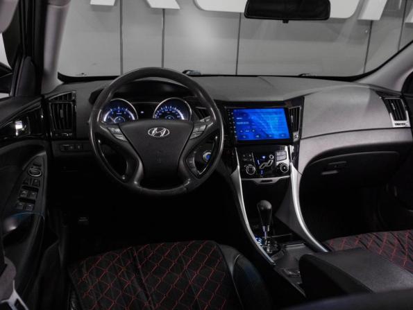 Hyundai Sonata VI (YF) с пробегом 2010 года, цена 1 000 000 рублей, 265722 км, седан, Автокод Объявления