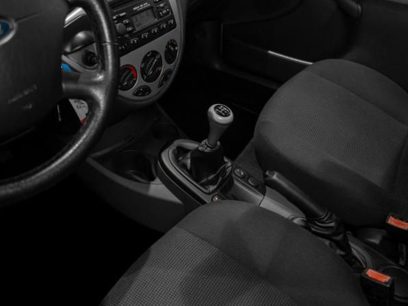 Ford Focus I Рестайлинг с пробегом 2004 года, цена 290 000 рублей, 178221 км, седан, Автокод Объявления