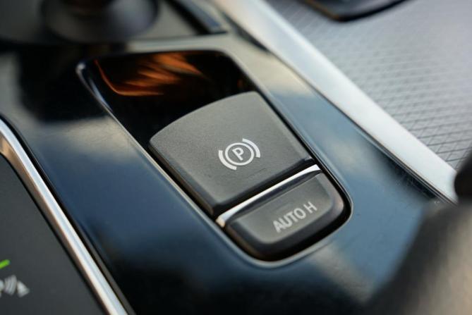 BMW 5 серии VII (G30/G31/G38) с пробегом 2017 года, цена 3 140 000 рублей, 122623 км, седан, Автокод Объявления