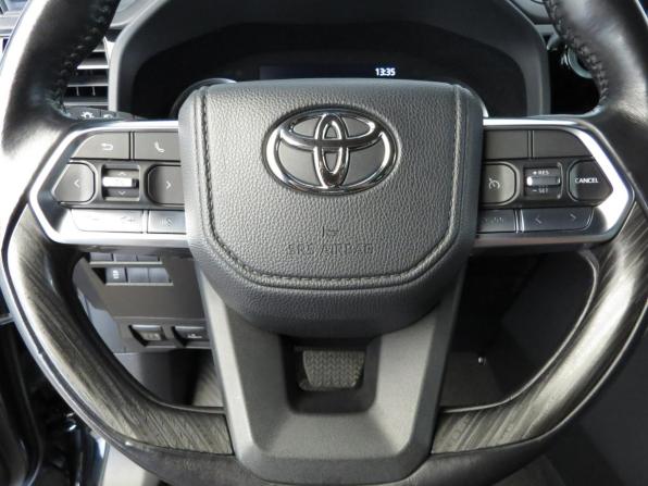 Toyota Land Cruiser 300 Series с пробегом 2022 года, цена 8 400 000 рублей, 171129 км, внедорожник, Автокод Объявления