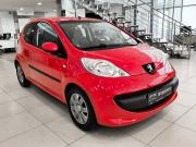 Peugeot 107 I Казань  - изображение 25