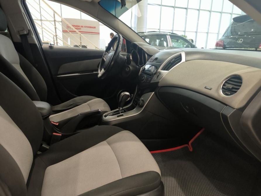 Chevrolet Cruze I Рестайлинг Казань  - изображение 13