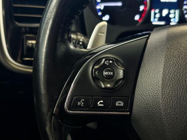 Mitsubishi Outlander III Рестайлинг с пробегом 2015 года, цена 1 570 000 рублей, 287116 км, внедорожник, Автокод Объявления