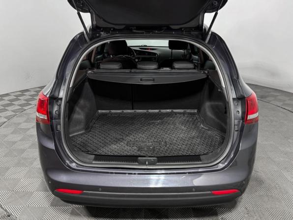 Kia Ceed II Рестайлинг с пробегом 2018 года, цена 1 287 000 рублей, 214000 км, универсал, Автокод Объявления