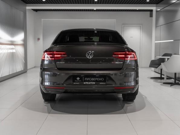 Volkswagen Passat B8 с пробегом 2016 года, цена 1 675 000 рублей, 125877 км, седан, Автокод Объявления