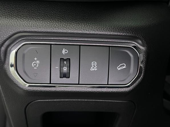 Haval Jolion I Рестайлинг с пробегом 2025 года, цена 2 520 000 рублей, 5000 км, внедорожник, Автокод Объявления