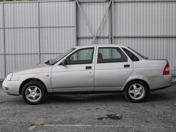 Lada (ВАЗ) Priora I с пробегом 2009 года, цена 330 000 рублей, 215040 км, седан, Автокод Объявления