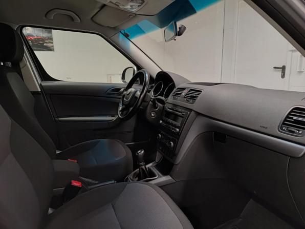 Skoda Yeti I с пробегом 2012 года, цена 696 000 рублей, 230226 км, внедорожник, Автокод Объявления