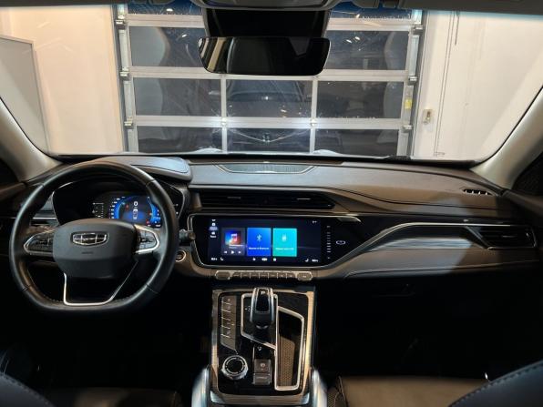 Geely Atlas Pro с пробегом 2023 года, цена 2 050 000 рублей, 47720 км, внедорожник, Автокод Объявления