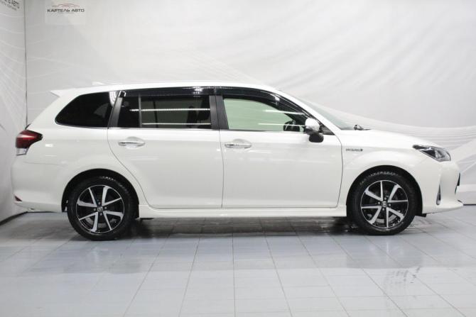 Toyota Corolla XI (E160 E170) Рестайлинг 2 с пробегом 2018 года, цена 1 429 000 рублей, 158000 км, универсал, Автокод Объявления