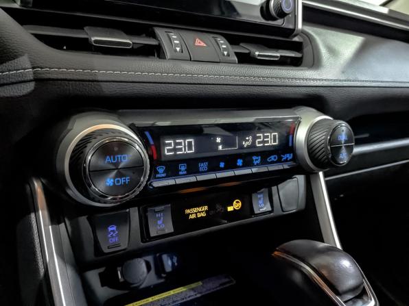 Toyota RAV4 V (XA50) с пробегом 2020 года, цена 3 250 000 рублей, 63287 км, внедорожник, Автокод Объявления