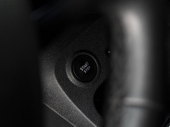 Renault Kaptur I с пробегом 2018 года, цена 1 260 000 рублей, 132125 км, внедорожник, Автокод Объявления