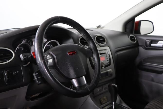 Ford Focus II Рестайлинг с пробегом 2010 года, цена 699 990 рублей, 178626 км, хэтчбек, Автокод Объявления