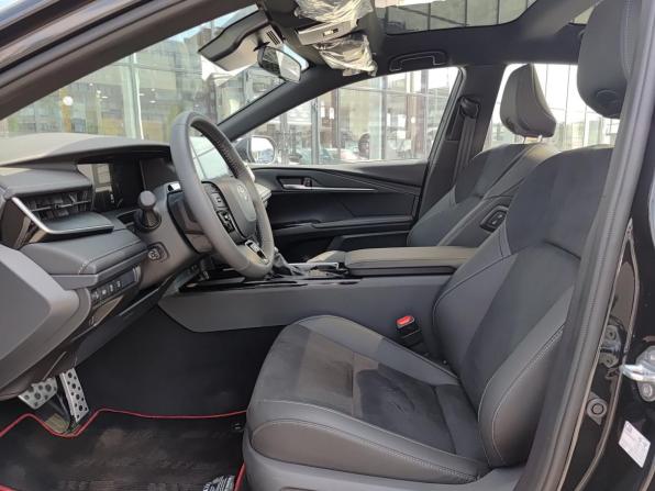 Toyota Camry IX (XV80) China Market с пробегом 2026 года, цена 4 370 000 рублей, 261 км, седан, Автокод Объявления