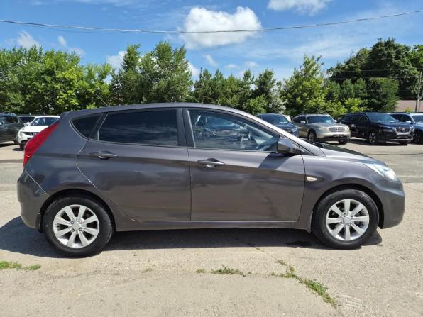 Hyundai Solaris I с пробегом 2011 года, цена 690 000 рублей, 140760 км, хэтчбек, Автокод Объявления