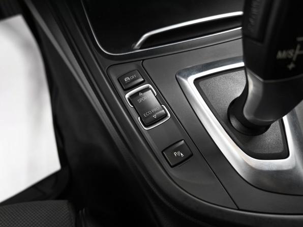 BMW 3 серии VI (F3x) Рестайлинг с пробегом 2016 года, цена 1 895 000 рублей, 302271 км, седан, Автокод Объявления