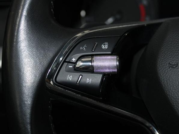 Skoda Octavia IV (A8) с пробегом 2021 года, цена 2 129 900 рублей, 149923 км, лифтбек, Автокод Объявления